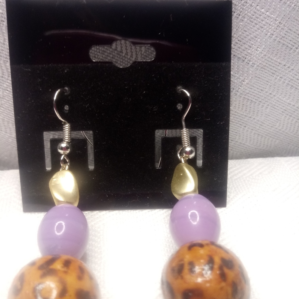 Jewelry - Picture 2 of 8